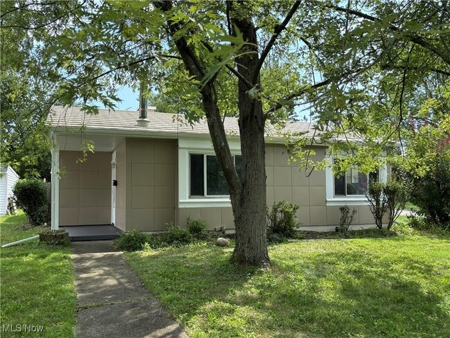 property at 695 Mc Kinley Ave