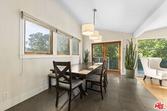 2601 Nichols Canyon Rd in Los Angeles, CA - Building Photo - Building Photo