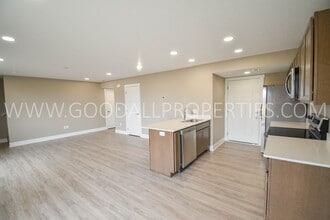 2001 Adler Ct in De Soto, IA - Building Photo - Building Photo