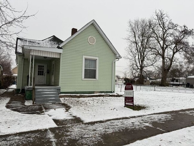 property at 607 S 14th St