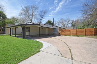 6400 Brookside Dr in Austin, TX - Building Photo