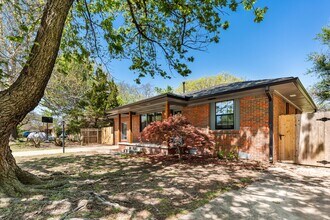 1527 Camden Way in Norman, OK - Building Photo - Building Photo
