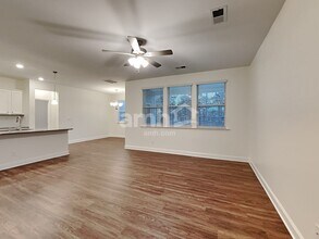 141 Hazel Pk Dr in Mooresville, NC - Building Photo - Building Photo