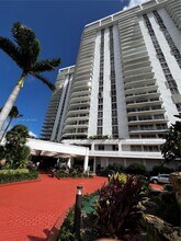 19707 Turnberry Way, Unit 4L in Aventura, FL - Foto de edificio - Building Photo