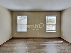 180 Shaleridge Dr in Pataskala, OH - Building Photo - Building Photo