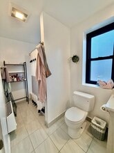 845 Beacon St, Unit 5D in Boston, MA - Foto de edificio - Building Photo