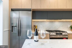 2925 Master St in Philadelphia, PA - Building Photo