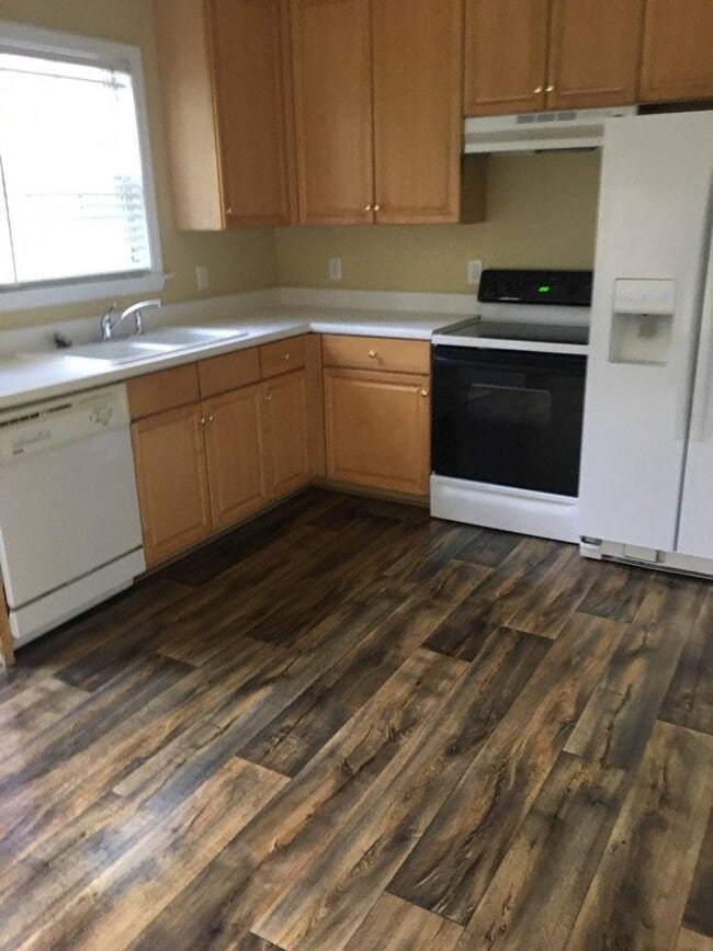 2861 Bennington Dr in Clayton, NC - Building Photo - Building Photo