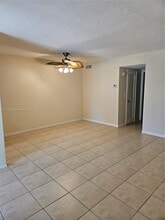 250 Layne Blvd in Hallandale Beach, FL - Building Photo - Building Photo