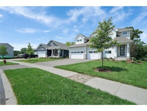 4658 128th Cir NE in Blaine, MN - Foto de edificio - Building Photo