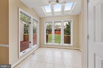 20324 Cedarhurst Way in Germantown, MD - Building Photo - Building Photo