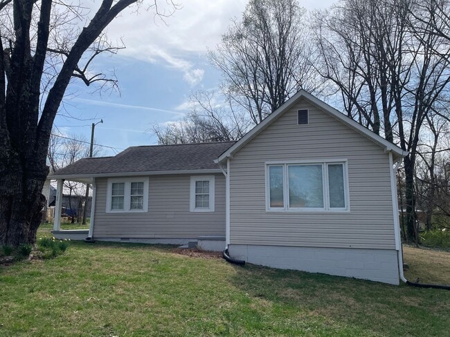 property at 1100 Newport St