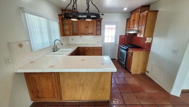 11548 Richeon Ave in Downey, CA - Building Photo - Building Photo