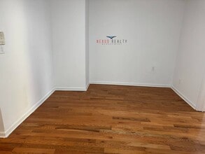 23-54-54 31st St in Queens, NY - Building Photo - Building Photo