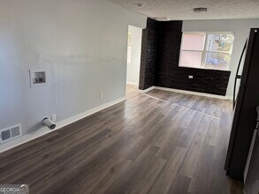 453 Azalea Dr in Stockbridge, GA - Building Photo - Building Photo