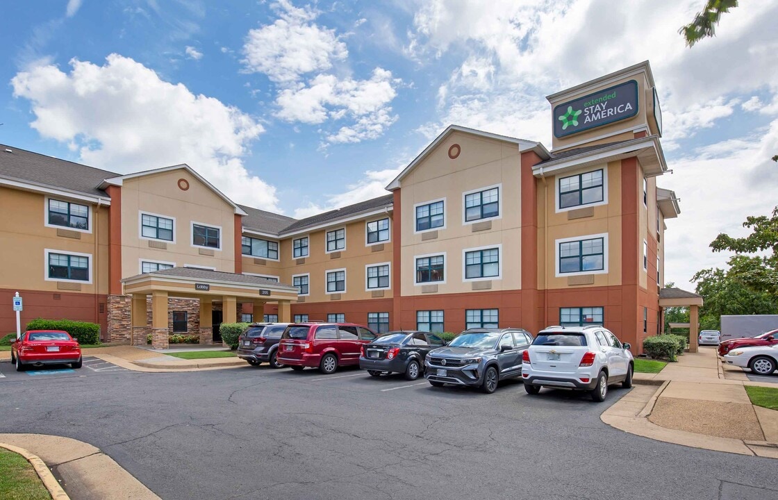 Furnished Studio-Washington, D.C. - Alexan in Lincolnia, VA - Building Photo