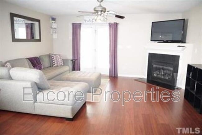 5750 Osprey Cove Dr in Raleigh, NC - Building Photo - Building Photo