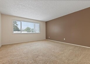 Weidler East Apartments in Portland, OR - Building Photo - Interior Photo