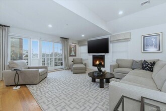 97 Wisconsin St in Long Beach, NY - Building Photo - Building Photo