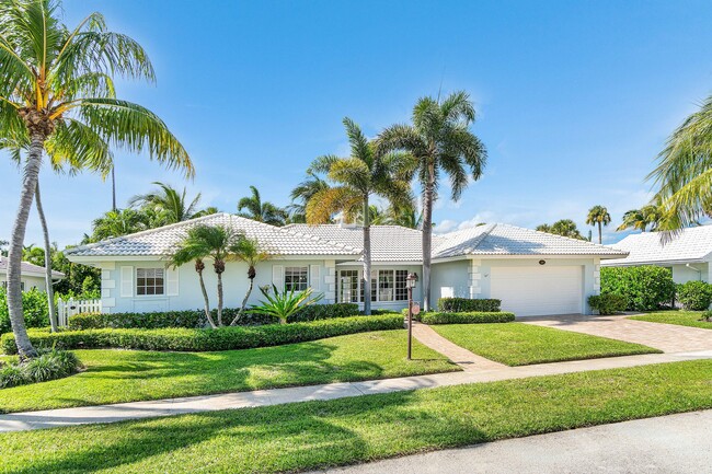 1349 Mulberry Way in Boca Raton, FL - Building Photo - Building Photo