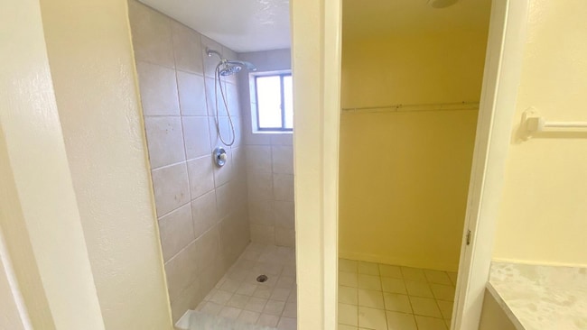 5935 Forest Hill Blvd in West Palm Beach, FL - Building Photo - Building Photo