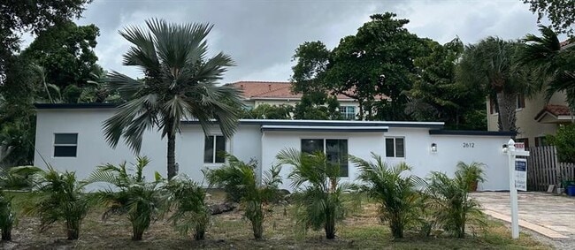 property at 2612 Florida Blvd