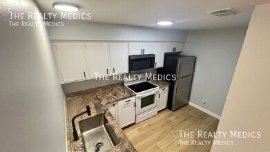 1984 Agora Cir SE in Palm Bay, FL - Building Photo - Building Photo
