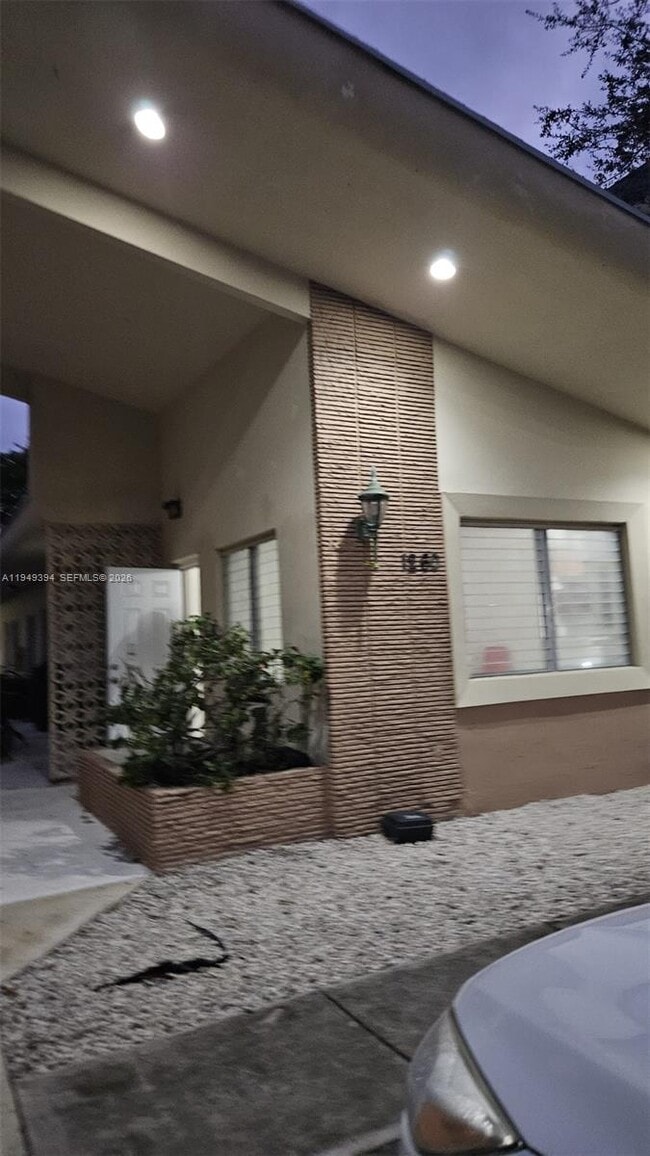 1260 NE 139th St in North Miami, FL - Building Photo - Building Photo