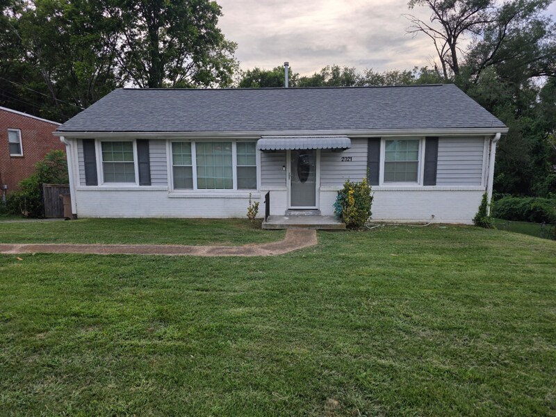 2021 25th Ave N in Nashville, TN - Building Photo