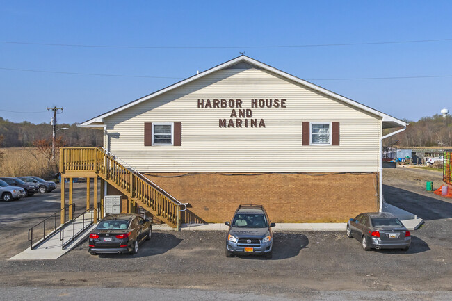 Harbor House Apartments in Chesapeake Beach, MD - Building Photo - Building Photo