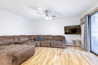 15 Echo Ct in Vernon Hills, IL - Building Photo - Building Photo