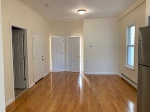 16 Chelsea St in Boston, MA - Building Photo - Building Photo