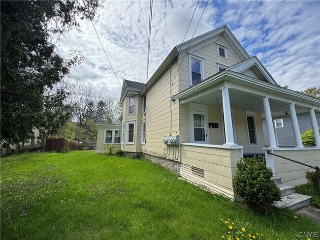 1714 Valley Dr in Syracuse, NY - Building Photo - Building Photo