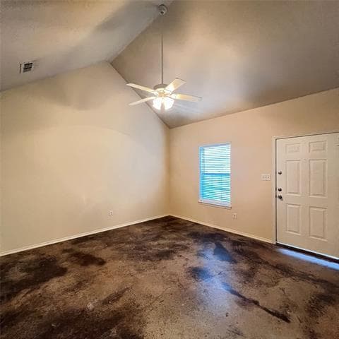 102 Lindas Creek Ln in Weatherford, TX - Building Photo - Building Photo