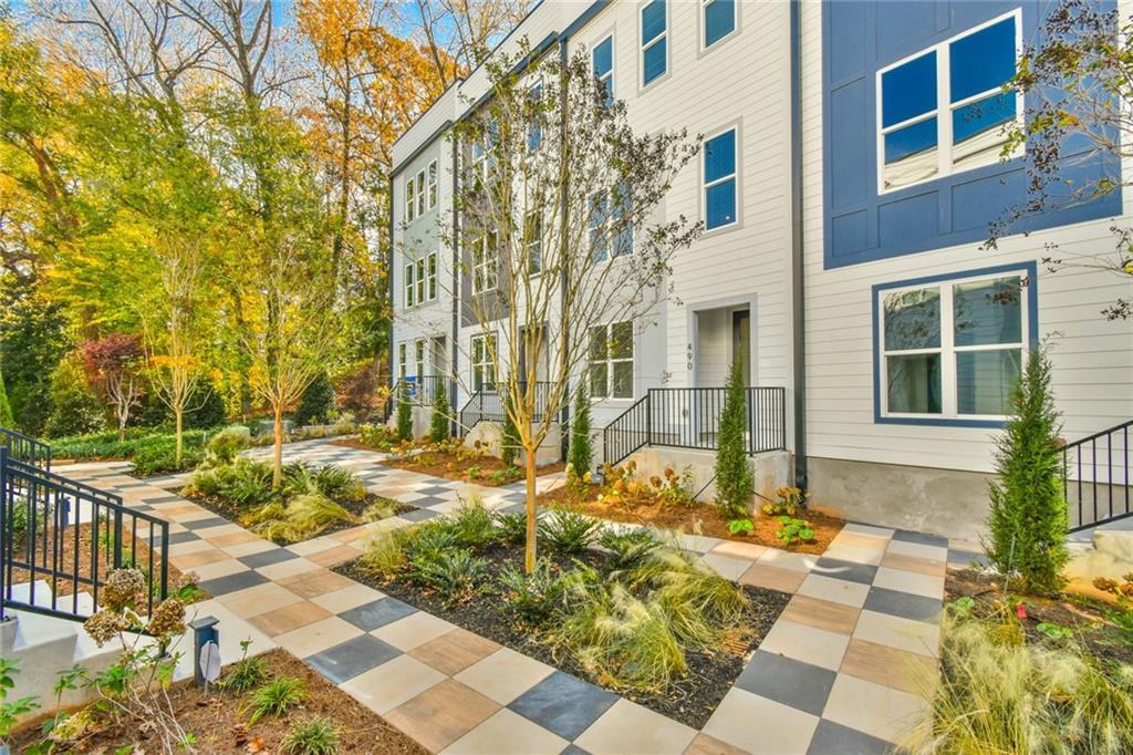 490 Harmony Ter NW in Atlanta, GA - Building Photo