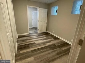 6151 Market St in Philadelphia, PA - Building Photo