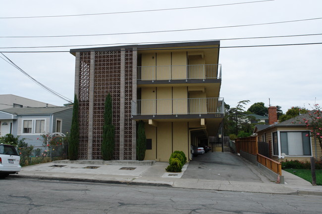 125 San Marco Ave in San Bruno, CA - Building Photo - Building Photo