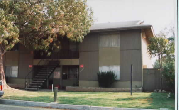 6354 Stobbs Way in Jurupa Valley, CA - Foto de edificio - Building Photo