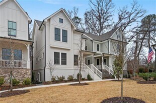 320 Anglin Walk in Alpharetta, GA - Building Photo