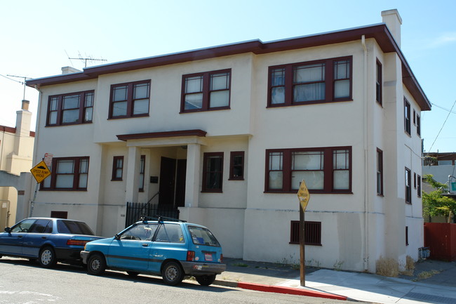 691-699 Fairview St in Oakland, CA - Building Photo - Building Photo