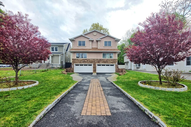 288 County Rd in Tenafly, NJ - Foto de edificio - Building Photo