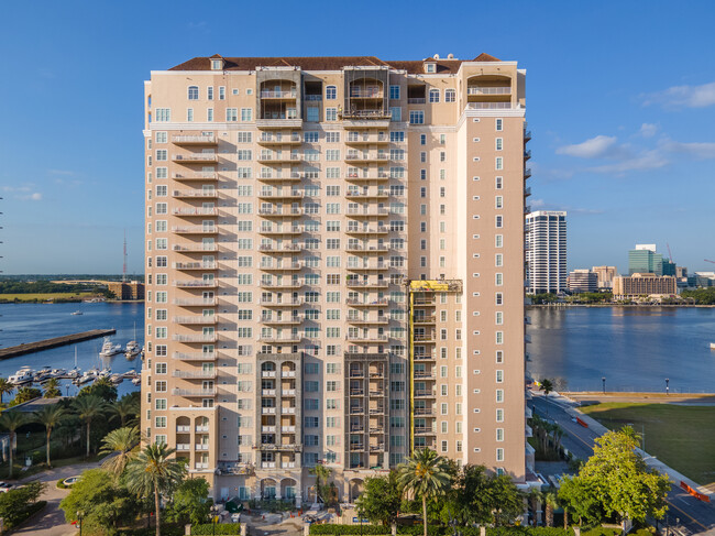 Berkman Plaza Condos in Jacksonville, FL - Building Photo - Building Photo