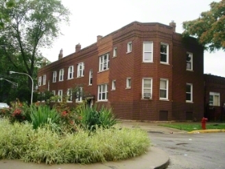 3902 W Thomas Dr in Chicago, IL - Foto de edificio