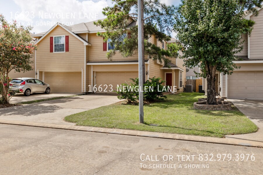 16623 Newglen Ln in Houston, TX - Building Photo
