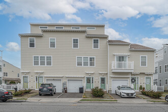 171 Beach 62nd St in Arverne, NY - Building Photo - Building Photo