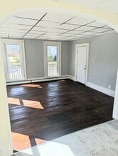 17 Autumn St in Gardiner, ME - Building Photo - Building Photo