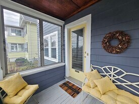 62 Governor Winthrop Rd, Unit 118 in Somerville, MA - Building Photo