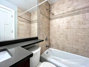 443 W Barry Ave in Chicago, IL - Building Photo - Building Photo