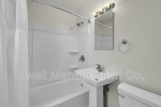 2174 Bacon St in San Diego, CA - Building Photo - Building Photo