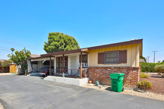 679 Center St in Riverside, CA - Building Photo - Building Photo